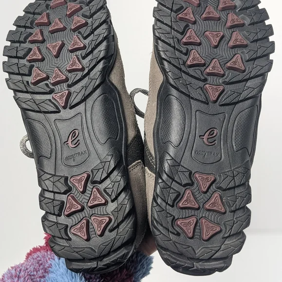 easy spirit explore sneakers - Picture 15 of 16